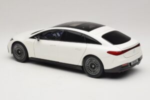 Mercedes EQS V297 Manufaktur Opalite White NZG 1:18 B66961049 Metalas - nuotrauka 7 iš 8