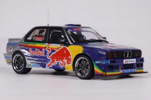 BMW E30 V8 #229 E. Hountondji Red Bull Driftbrothers Drift 2023 Mėlynas Otto 1:18 OT486 Derva - nuotrauka 4 iš 5