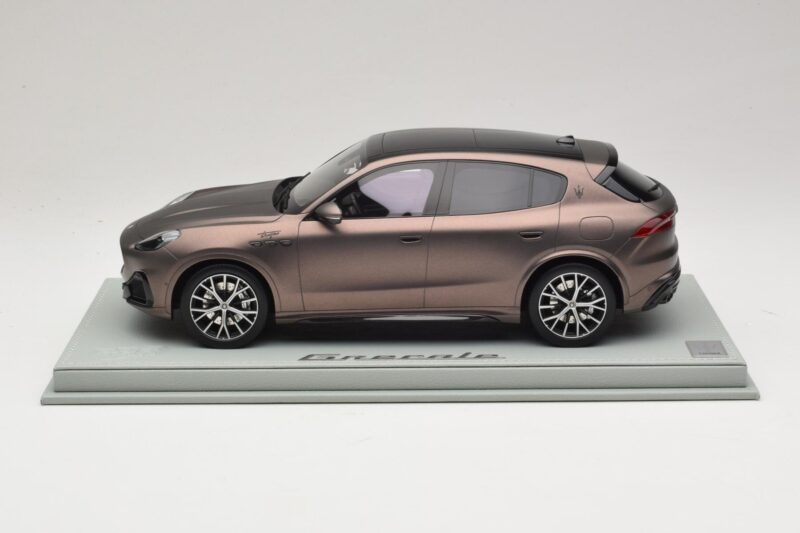 Maserati Grecale Bronzinis BBR 1:18 P18220FMAS Derva