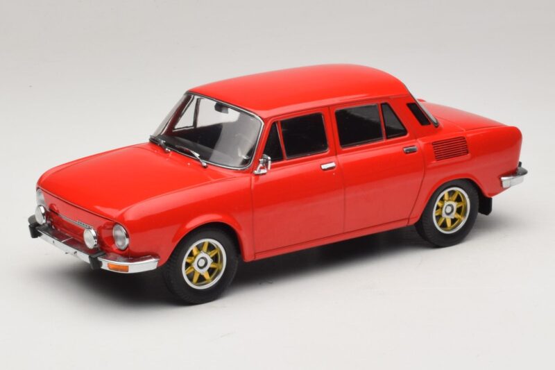 Skoda 100 Raudonas Auksiniai Ratlankiai MCG 1:18 MCG18784 Metalas