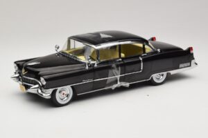 Cadillac Fleetwood Series 60 The Godfather Greenlight 1:18 12949 Metalas