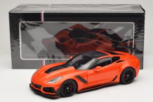 Chevrolet Corvette C7 ZR1 Raudonas IXO 1:18 U18RDC001-FO Metalas - nuotrauka 8 iš 8
