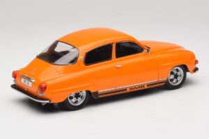 Saab 96 V4 Oranžinis MCG 1:18 MCG18654 Metalas - nuotrauka 2 iš 6
