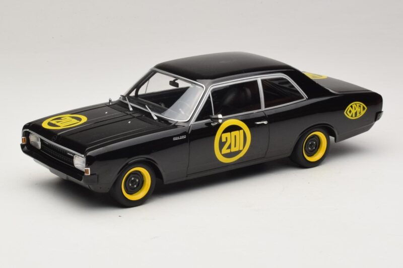 Opel Rekord C #201 Black Widow MCG 1:18 MCG18560 Metalas