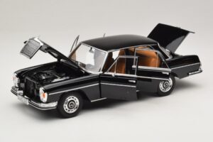 Mercedes 280 SE W108 Juodas Norev 1:18 183360 Metalas - nuotrauka 2 iš 8