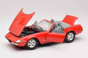 Ferrari 365 GTS/4 Spider Raudonas Techno Giodi 1:18 40028-P1 Metalas - nuotrauka 2 iš 8