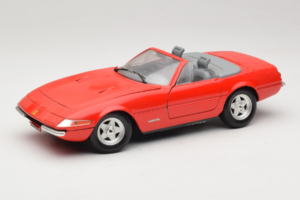 Ferrari 365 GTS/4 Spider Raudonas Techno Giodi 1:18 40028-P1 Metalas