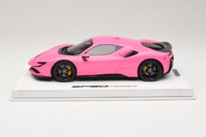 Ferrari SF90 Pack Fiorano Blizgus Qatar Pink BBR 1:18 RACELINE137 Derva - nuotrauka 3 iš 7