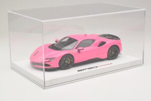 Ferrari SF90 Pack Fiorano Blizgus Qatar Pink BBR 1:18 RACELINE137 Derva - nuotrauka 6 iš 7