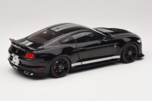 Ford Mustang Shelby GT500 S550 Juodas IXO 1:18 U18RDC002-FO Metalas - nuotrauka 3 iš 8
