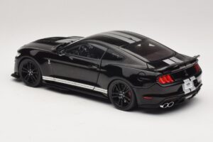 Ford Mustang Shelby GT500 S550 Juodas IXO 1:18 U18RDC002-FO Metalas - nuotrauka 7 iš 8