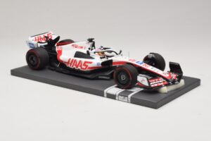 Haas VF-22 K. Magnussen Pole Position Brazilian GP 2022 Minichamps 1:18 117222120 Derva - nuotrauka 4 iš 7
