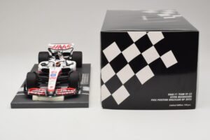 Haas VF-22 K. Magnussen Pole Position Brazilian GP 2022 Minichamps 1:18 117222120 Derva - nuotrauka 6 iš 7
