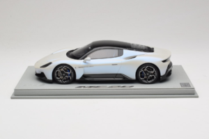 Maserati MC20 Bianco Audace BBR 1:18 P18191AMAS Derva