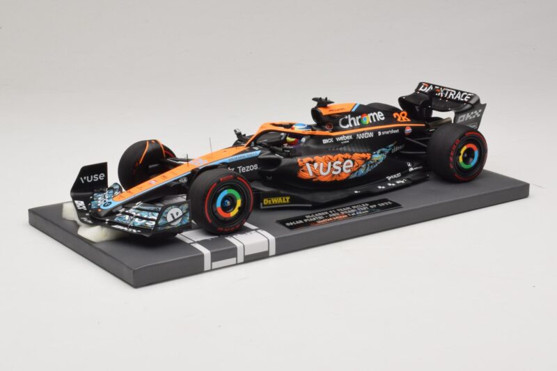 McLaren MCL36 O. Piastri Abu Dhabi Test 2022 Minichamps 1:18 537221828 Derva