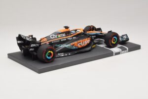 McLaren MCL36 O. Piastri Abu Dhabi Test 2022 Minichamps 1:18 537221828 Derva - nuotrauka 2 iš 7