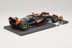McLaren MCL60 #4 L. Norris 2nd Place Singapore GP 2023 Minichamps 1:18 537233404 Derva - nuotrauka 2 iš 7