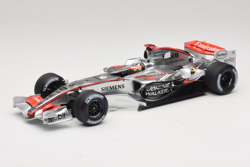 McLaren MP4/21 #3 K. Raikkonen 2006 Minichamps 1:18 530061803 Derva