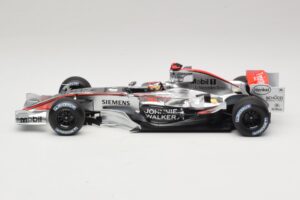 McLaren MP4/21 #3 K. Raikkonen 2006 Minichamps 1:18 530061803 Derva - nuotrauka 3 iš 7