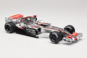 McLaren MP4/21 #3 K. Raikkonen 2006 Minichamps 1:18 530061803 Derva - nuotrauka 4 iš 7