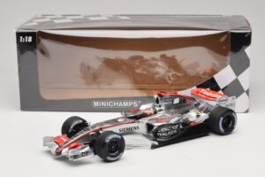 McLaren MP4/21 #3 K. Raikkonen 2006 Minichamps 1:18 530061803 Derva - nuotrauka 7 iš 7