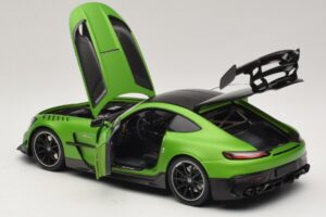 Mercedes AMG GT Black Series C190 Matt Green Metallic Minichamps 1:18 110032022 Metalas - nuotrauka 5 iš 8