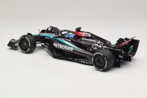 Mercedes AMG Petronas W15 E Performance G. Russell 2024 Minichamps 1:18 110240163 Derva - nuotrauka 5 iš 7