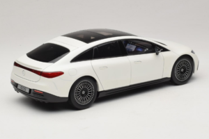 Mercedes EQS V297 Manufaktur Opalite White NZG 1:18 B66961049 Metalas - nuotrauka 3 iš 8