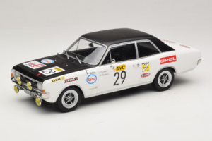 Opel Commodore A #29 J-L. Clarr / J-P. Peyroux Tour de France Automobile 1971 MCG 1:18 MCG18562R Metalas