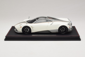 Pagani Huayra Luminous Green AB 1:18 REMC041 Derva