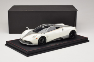 Pagani Huayra Luminous Green AB 1:18 REMC041 Derva - nuotrauka 7 iš 7