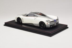 Pagani Huayra Luminous Green AB 1:18 REMC041 Derva - nuotrauka 5 iš 7
