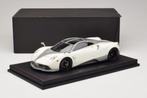 Pagani Huayra Luminous Green AB 1:18 REMC041 Derva - nuotrauka 7 iš 7