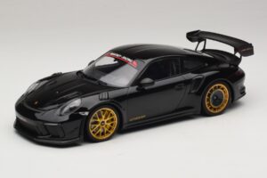 Porsche 911 992 GT3 RS Manthey Racing Juodas su Auksiniais Ratlankiais Minichamps 1:18 MR-911-GT3RS-1804 Metalas