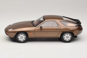 Porsche 928 S Tobacco Metallic GT Spirit 1:18 GT1005 Derva - nuotrauka 3 iš 6