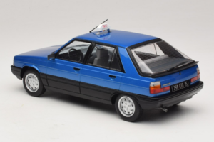 Renault 11 GTL Taxi James Bond MCG 1:18 MCG18833 Metalas - nuotrauka 5 iš 6