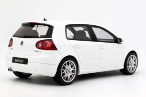 Volkswagen Golf GTI Mk5 Edition 30 Candy White Otto 1:18 OT1250 Derva - nuotrauka 2 iš 5