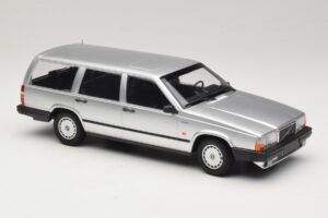 Volvo 740 GL Universalas Sidabrinis Minichamps 1:18 155171770 Metalas - nuotrauka 4 iš 6