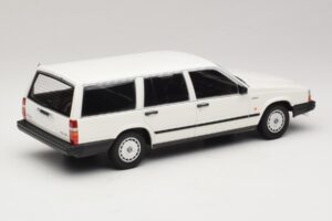 Volvo 740 GL Universalas Baltas Minichamps 1:18 155171772 Metalas - nuotrauka 2 iš 6