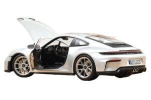 Porsche 911 992.2 GT3 Touring Package GT Silver Metallic Norev 1:18 187002 Metalas - nuotrauka 2 iš 5