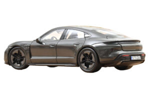 Porsche Taycan Turbo S Slate Grey Neo Norev 1:18 187654 Metalas - nuotrauka 3 iš 5