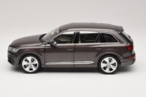 Audi Q7 4M Argus Brown Minichamps 1:18 5011407615 Metalas - nuotrauka 4 iš 8
