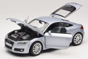 Audi TT 8N Silverblue Metallic Minichamps 1:18 100015020 Metalas - nuotrauka 2 iš 8