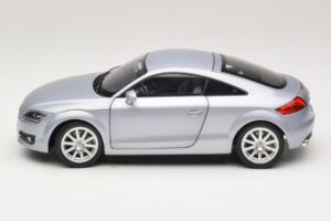 Audi TT 8N Silverblue Metallic Minichamps 1:18 100015020 Metalas - nuotrauka 4 iš 8