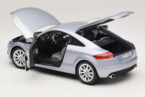 Audi TT 8N Silverblue Metallic Minichamps 1:18 100015020 Metalas - nuotrauka 5 iš 8