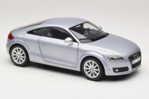 Audi TT 8N Silverblue Metallic Minichamps 1:18 100015020 Metalas - nuotrauka 6 iš 8