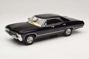 Chevrolet Impala Juodas MCG 1:18 MCG181006 Metalas
