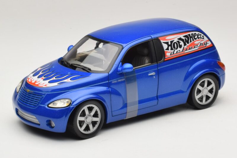 Chrysler PT Cruiser Pristatymas Mėlynas Hot Wheels 1:18 29616 Metalas