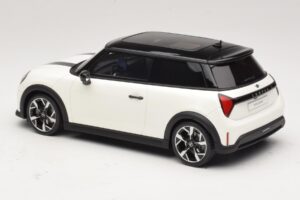Mini Cooper S F66 Nanuq White Metallic Otto 1:18 OT1245 Derva - nuotrauka 5 iš 6