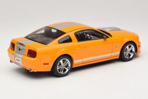 Ford Mustang GT S197 Grabber Orange Metallic AUTOart 1:18 73117-A1 Metalas - nuotrauka 3 iš 8